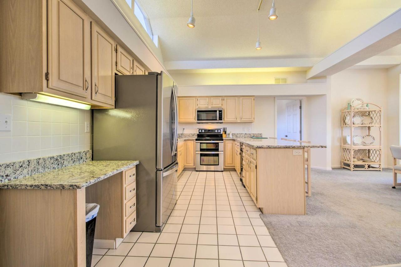 Bright Waterfront Condo With Resort Amenities! レイク・オザーク エクステリア 写真
