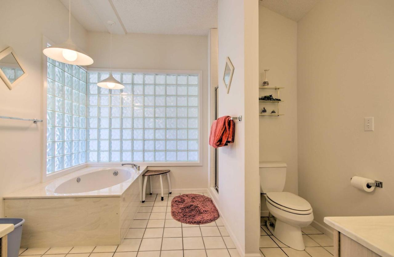 Bright Waterfront Condo With Resort Amenities! レイク・オザーク エクステリア 写真